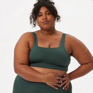 Girlfriend Collective Moss Tommy Cropped Bra